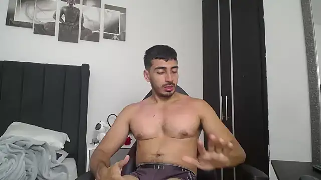 Snapshot of muscle_ares chatting on 02-03-25, 12:25 muscle ares online show from 02-03-25, 12:25