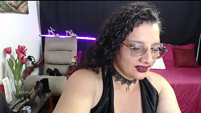 Snapshot of Aleja_Gonzales chatting on 06-03-26, 01:50 Aleja Gonzales online show from 06-03-26, 01:50