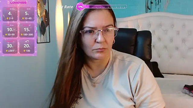 MsJossie online show from 09-30-25, 05:24