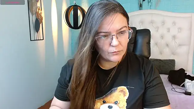 MsJossie online show from 04-16-26, 03:40