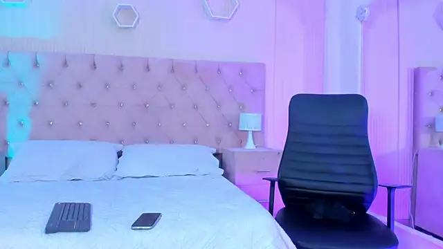 Agathaargent  online show from 11-02-25, 04:28