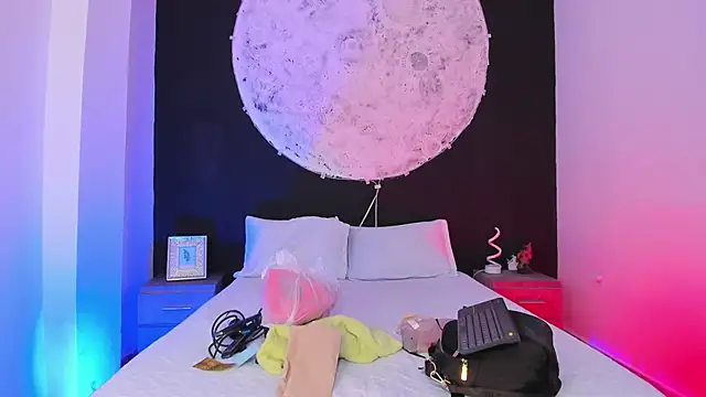 Agathaargent  online show from 03-17-25, 09:24