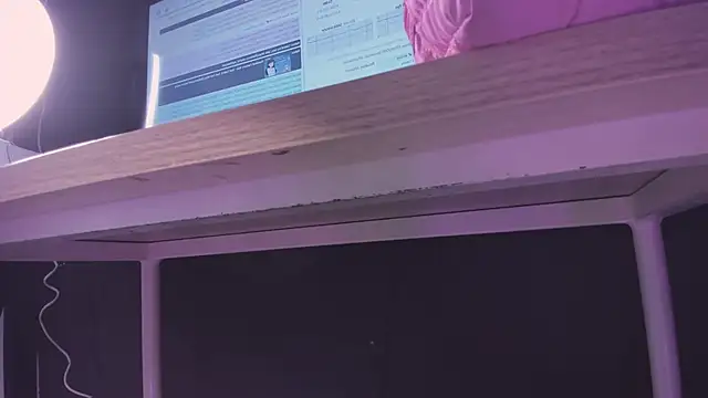 Agathaargent  online show from 10-09-25, 07:36