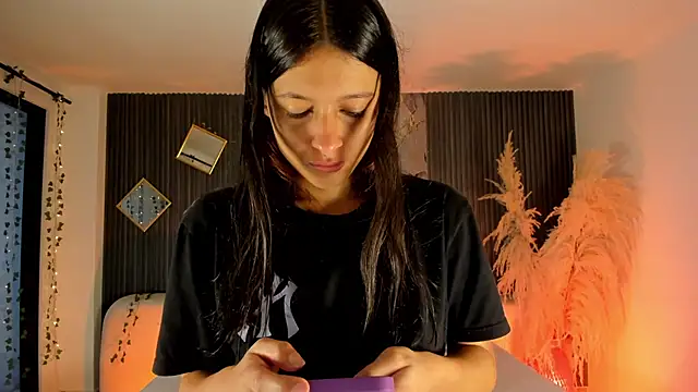 Agathaargent  online show from 01-08-26, 11:16