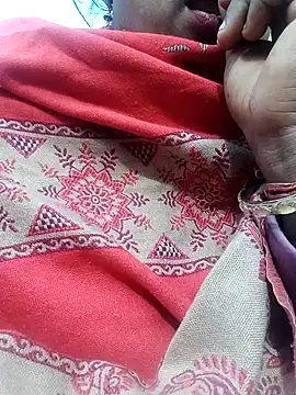 Snapshot of Shoni__ chatting on 12-21-25, 05:42 Shoni online show from 12-21-25, 05:42