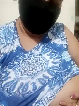 Snapshot of Shoni__ chatting on 12-02-24, 05:21 Shoni online show from 12-02-24, 05:21