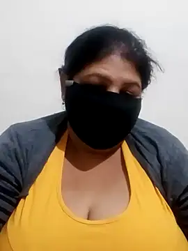 Snapshot of Shoni__ chatting on 12-04-24, 05:49 Shoni online show from 12-04-24, 05:49