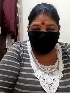 Snapshot of Shoni__ chatting on 12-10-24, 08:05 Shoni online show from 12-10-24, 08:05