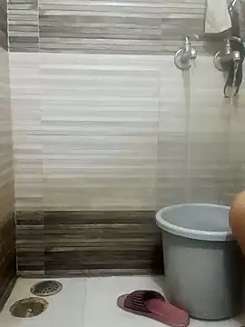 Snapshot of Shoni__ chatting on 12-04-24, 07:44 Shoni online show from 12-04-24, 07:44