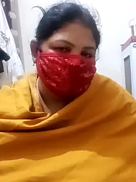 Snapshot of Shoni__ chatting on 12-15-24, 12:51 Shoni online show from 12-15-24, 12:51