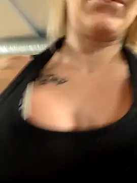 Ninasweden online show from 03-15-26, 04:30