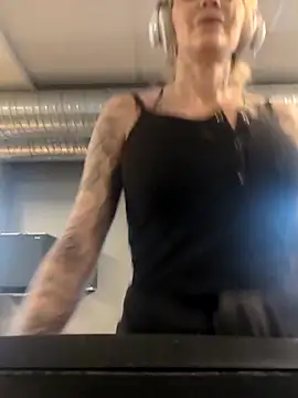 Ninasweden online show from 03-11-26, 08:41