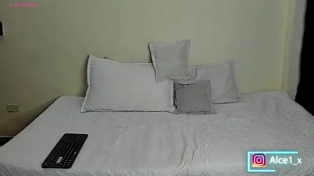 Alice fox  - online show from 01-15-26, 09:23