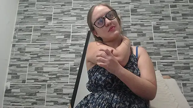 Venus Santana online show from 03-03-25, 11:24