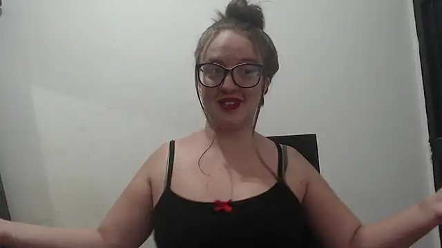 Venus Santana online show from 10-21-25, 11:04