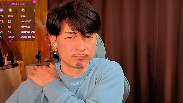 Snapshot of HARU-outdoor-x chatting on 11-28-25, 02:28 HARU-outdoor-x online show from 11-28-25, 02:28