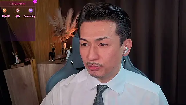 Snapshot of HARU-outdoor-x chatting on 11-06-25, 02:10 HARU-outdoor-x online show from 11-06-25, 02:10