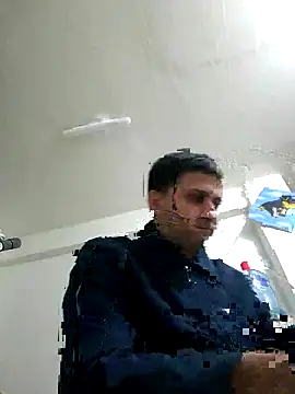 Snapshot of Fucklover011 chatting on 10-29-25, 02:05 Fucklover011 online show from 10-29-25, 02:05