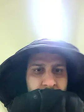 Snapshot of Fucklover011 chatting on 12-21-25, 09:55 Fucklover011 online show from 12-21-25, 09:55