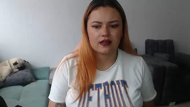 Snapshot of celeste_anny_1 chatting on 10-21-25, 04:17 celeste anny 1 online show from 10-21-25, 04:17