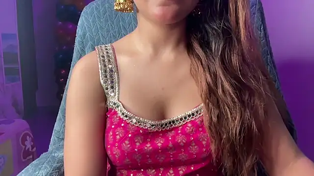 Royal girl 1 online show from 03-18-26, 12:51