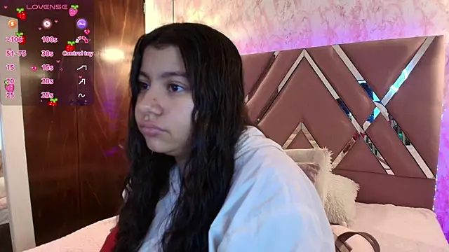 Snapshot of Miaa_Smiith1 chatting on 02-07-25, 12:06 Miaa Smiith1 online show from 02-07-25, 12:06