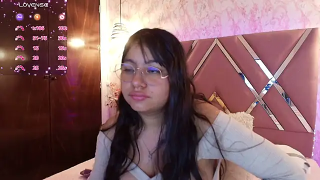 Snapshot of Miaa_Smiith1 chatting on 02-15-25, 12:11 Miaa Smiith1 online show from 02-15-25, 12:11