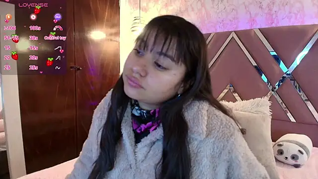 Snapshot of Miaa_Smiith1 chatting on 02-11-25, 12:15 Miaa Smiith1 online show from 02-11-25, 12:15