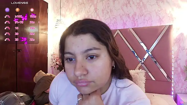 Snapshot of Miaa_Smiith1 chatting on 03-07-25, 12:12 Miaa Smiith1 online show from 03-07-25, 12:12