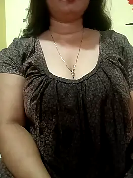 Snapshot of Jaanu_Jaanvi chatting on 10-12-25, 03:41 Jaanu Jaanvi online show from 10-12-25, 03:41
