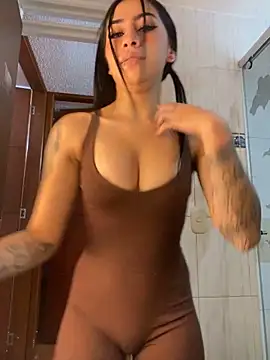 Bunny sexy01 online show from 12-23-25, 01:49