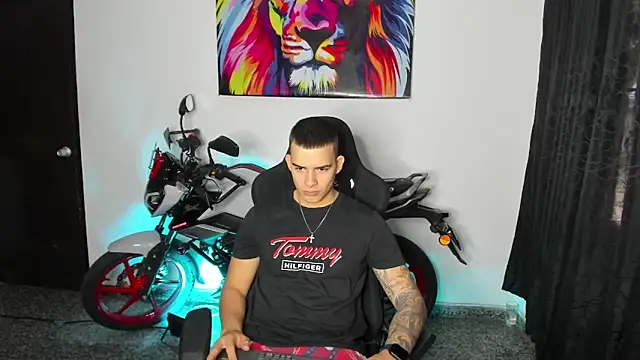 Snapshot of jacob_firexx chatting on 03-10-25, 01:10 jacob firexx online show from 03-10-25, 01:10