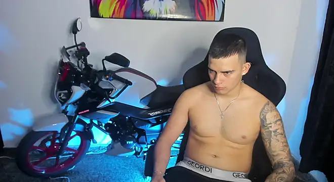 Snapshot of jacob_firexx chatting on 03-06-25, 02:40 jacob firexx online show from 03-06-25, 02:40