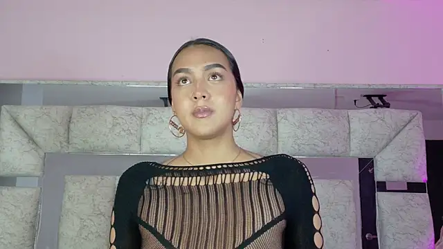 Sara Greey online show from 10-14-25, 06:19