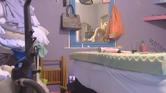 watermellonpussy online show from 11-15-25, 05:33