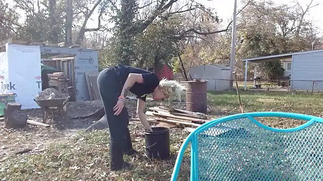 watermellonpussy online show from 11-17-25, 05:50