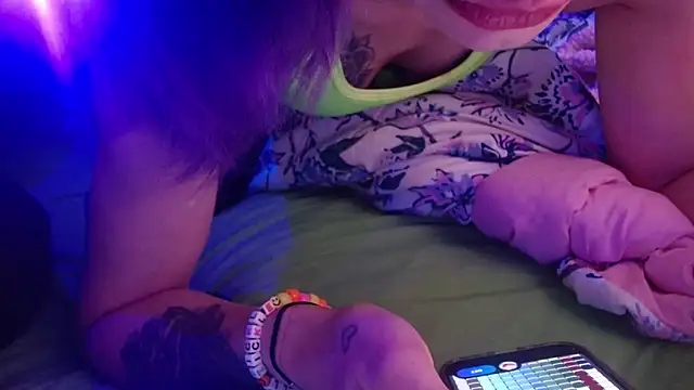 watermellonpussy online show from 04-12-26, 01:58