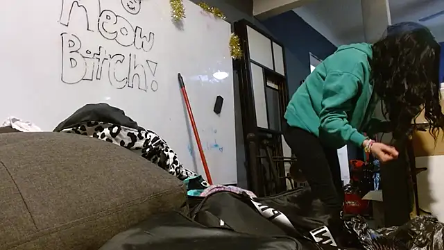 watermellonpussy online show from 12-04-25, 04:00