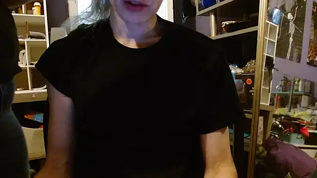 watermellonpussy online show from 11-26-25, 04:12