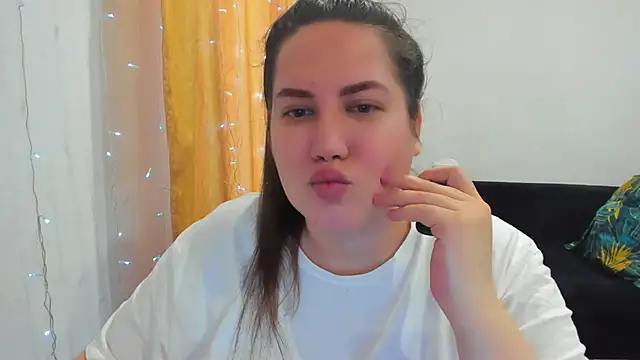 Snapshot of _madalexa_ chatting on 02-02-26, 01:10 madalexa online show from 02-02-26, 01:10