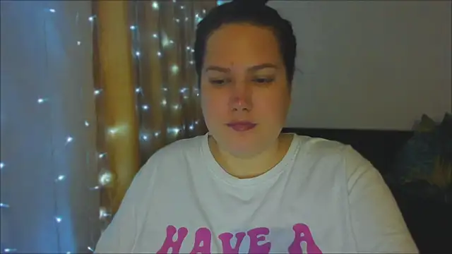 Snapshot of _madalexa_ chatting on 10-07-25, 09:38  madalexa  online show from 10-07-25, 09:38