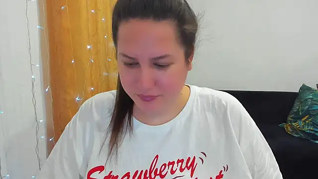 Snapshot of _madalexa_ chatting on 02-08-26, 03:10 madalexa online show from 02-08-26, 03:10