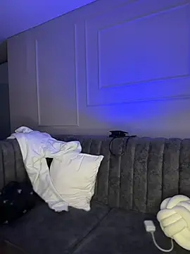 GabriellaFerrer online show from 12-16-25, 10:08