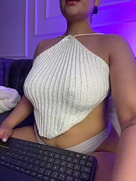 Snapshot of GabriellaFerrer chatting on 04-06-26, 11:11 GabriellaFerrer online show from 04-06-26, 11:11