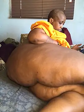 Snapshot of sotho_ssbbw chatting on 06-10-26, 12:28 sotho ssbbw online show from 06-10-26, 12:28