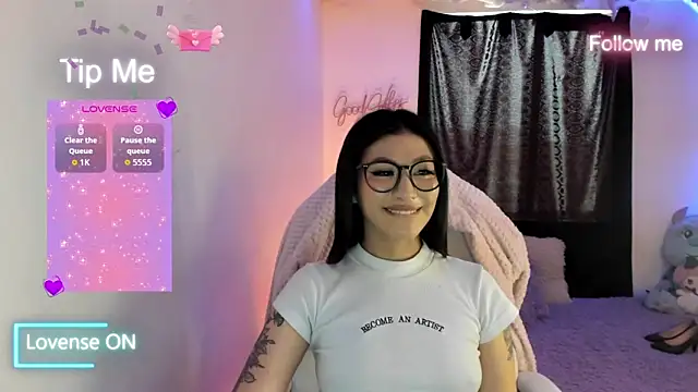 Snapshot of Sofia_thomson1_t chatting on 09-20-25, 11:48 Sofia thomson1 t online show from 09-20-25, 11:48