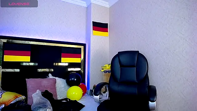 Moon Water   online show from 09-30-25, 11:49