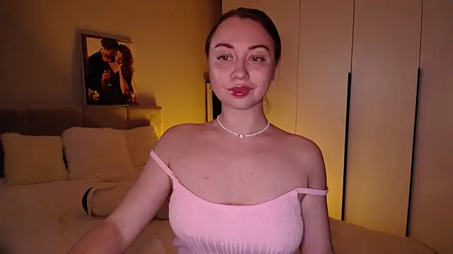 Snapshot of DanielaWisse chatting on 06-21-26, 11:54 DanielaWisse online show from 06-21-26, 11:54