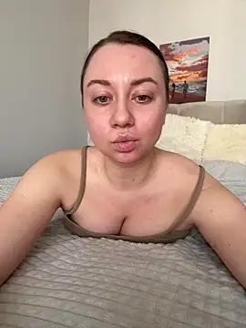 Snapshot of DanielaWisse chatting on 02-15-26, 11:42 DanielaWisse online show from 02-15-26, 11:42