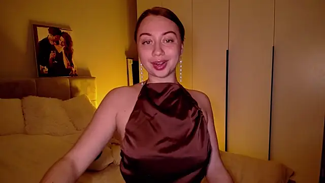 Snapshot of DanielaWisse chatting on 06-17-26, 10:30 DanielaWisse online show from 06-17-26, 10:30